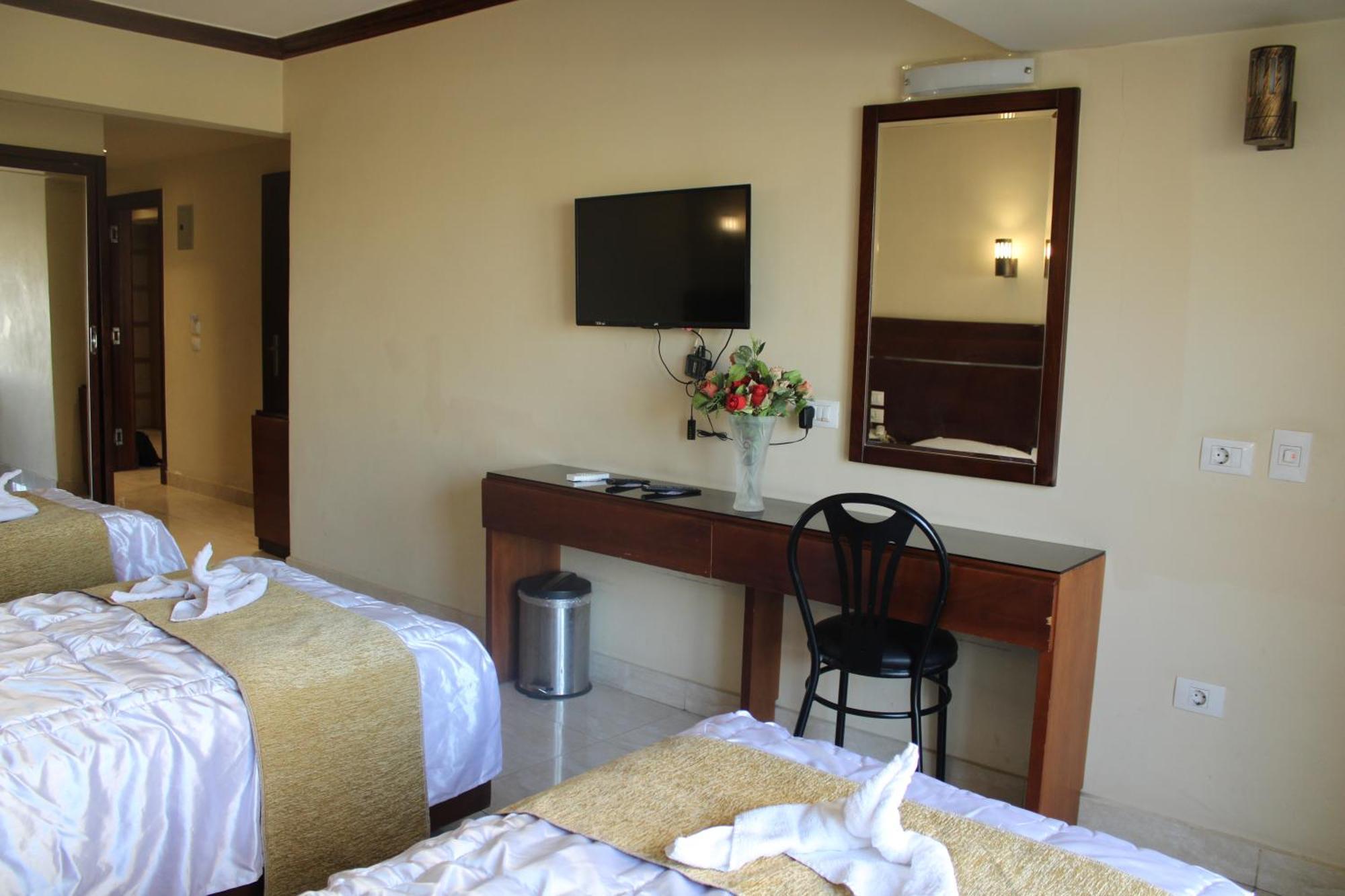 Pharaohs Hotel Giza Екстериор снимка
