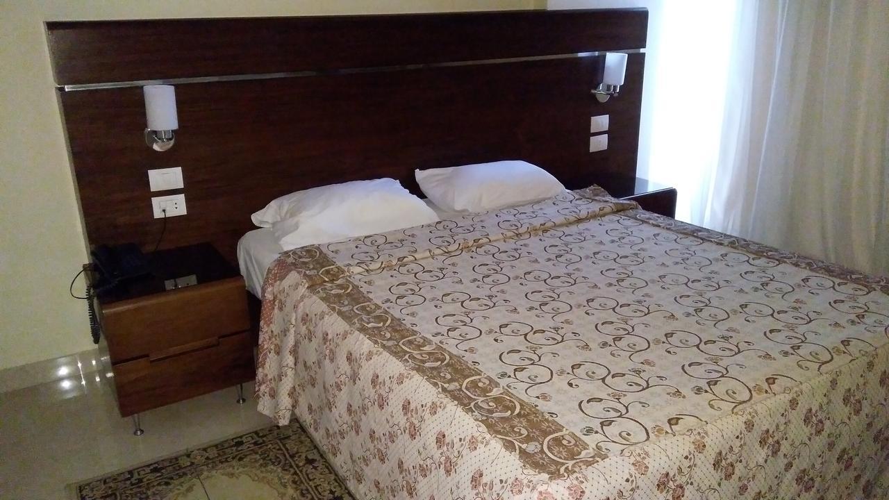 Pharaohs Hotel Giza Екстериор снимка